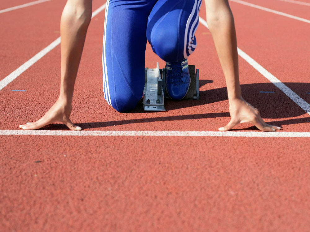 How to use track starting blocks
