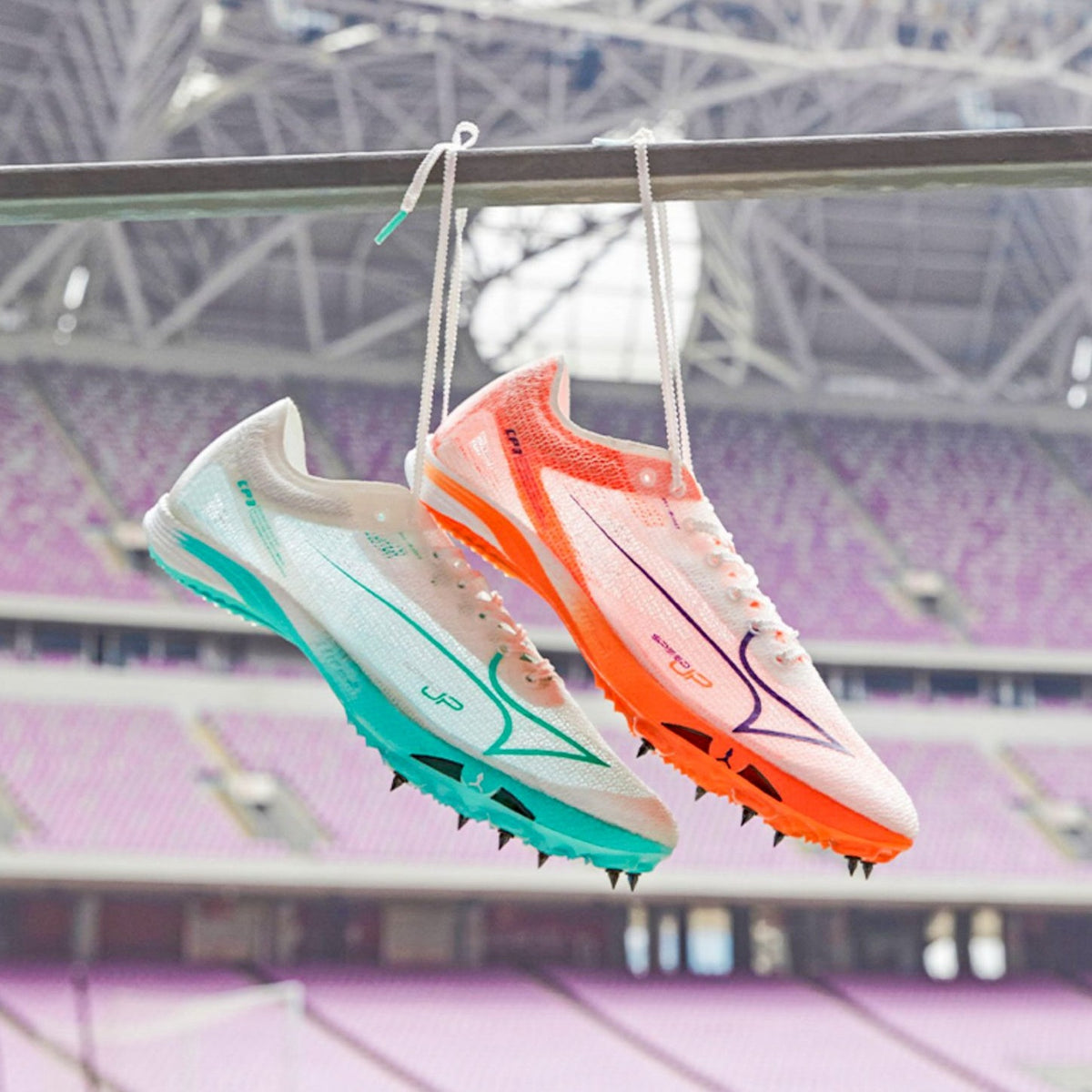Hyper Carbon CP3 Distance Track Spikes | TrackSpikes.co